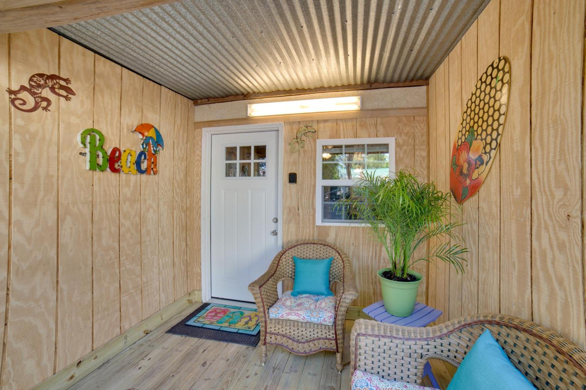Ocean Isle Beach Studio With Patio - 1 Mi To Pier! エクステリア 写真