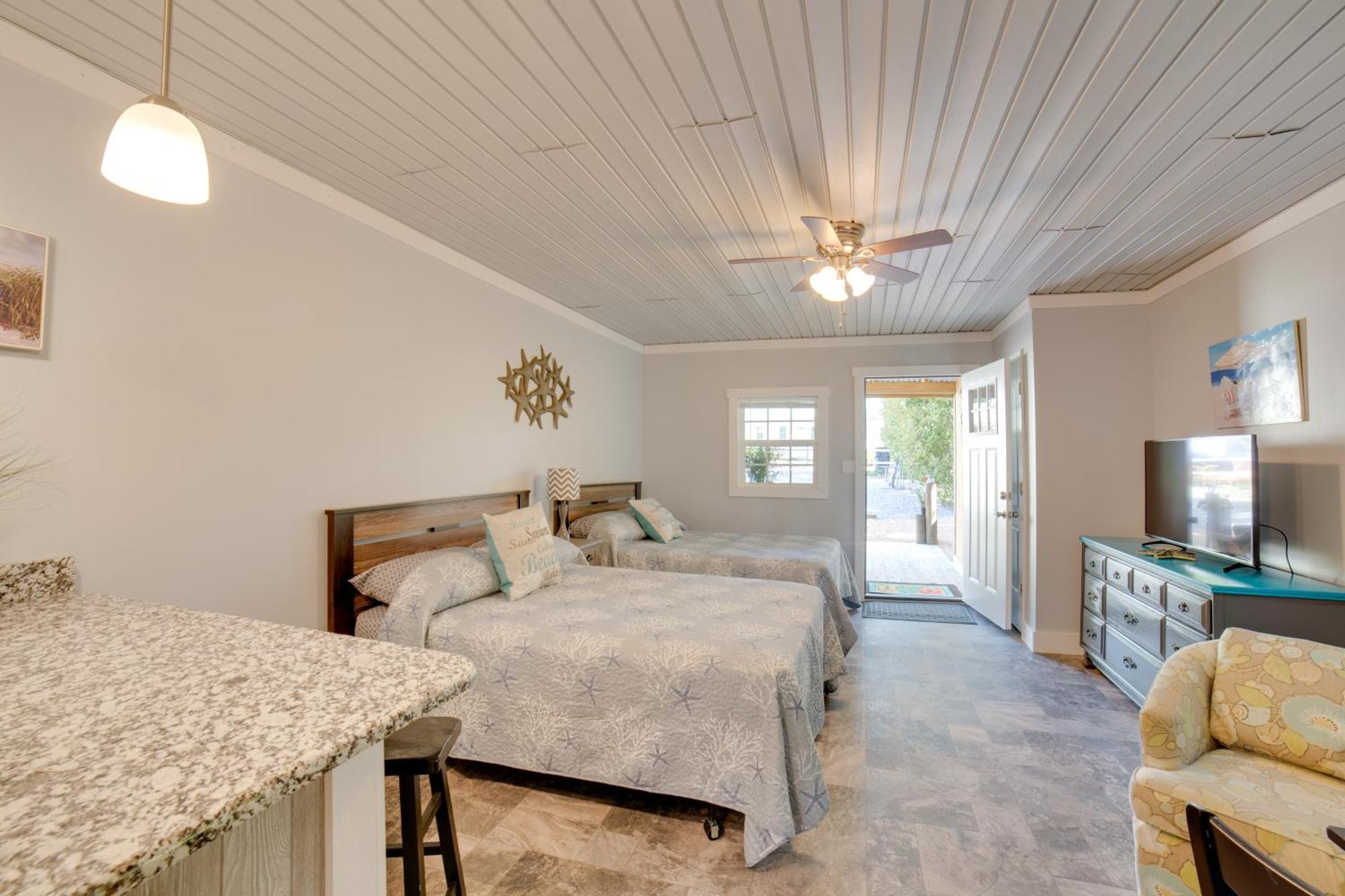 Ocean Isle Beach Studio With Patio - 1 Mi To Pier! エクステリア 写真